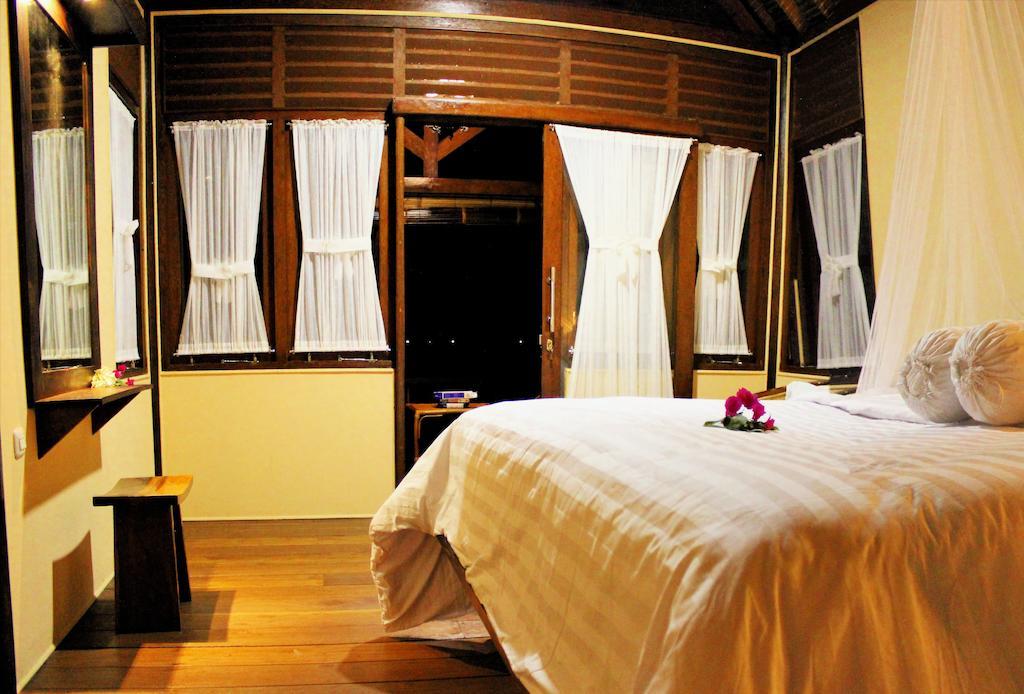 Ary'S Lagoon Bungalow & Hotel Каримунджава Стая снимка