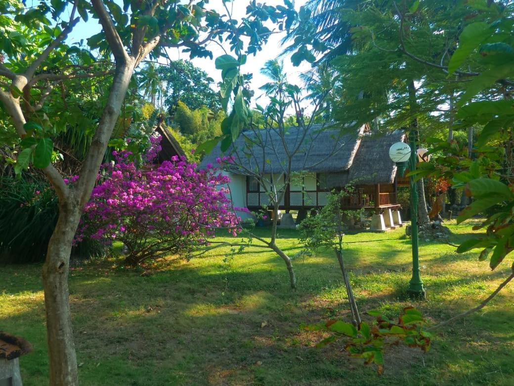 Ary'S Lagoon Bungalow & Hotel Каримунджава Екстериор снимка